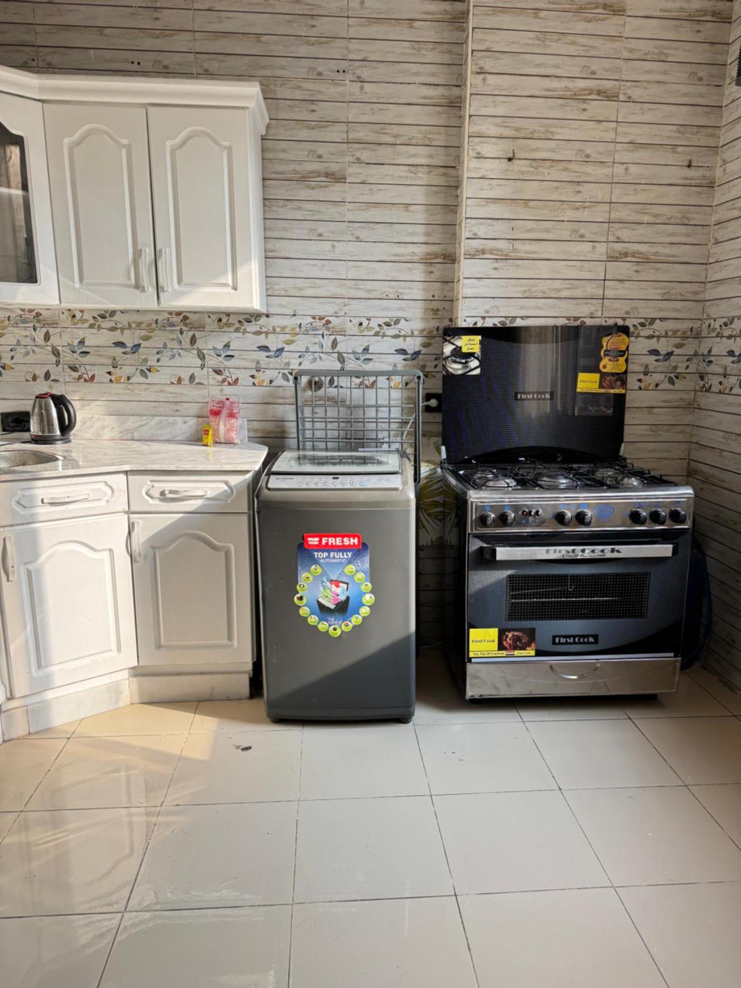Elegant In Lively Zamalek Apartament *